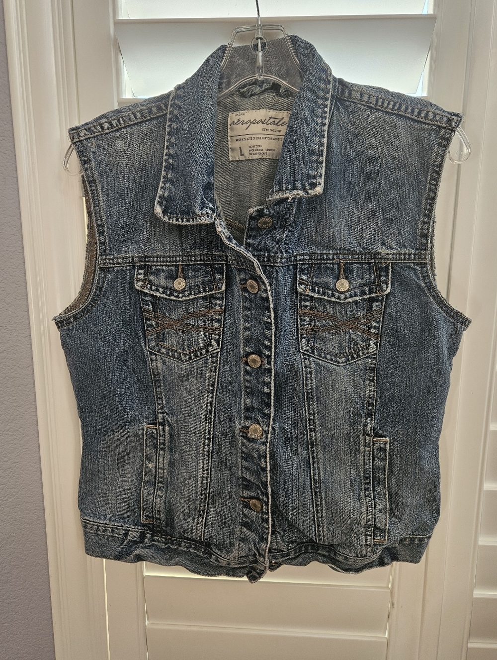 Aéropostale Distressed Blue Denim Vest